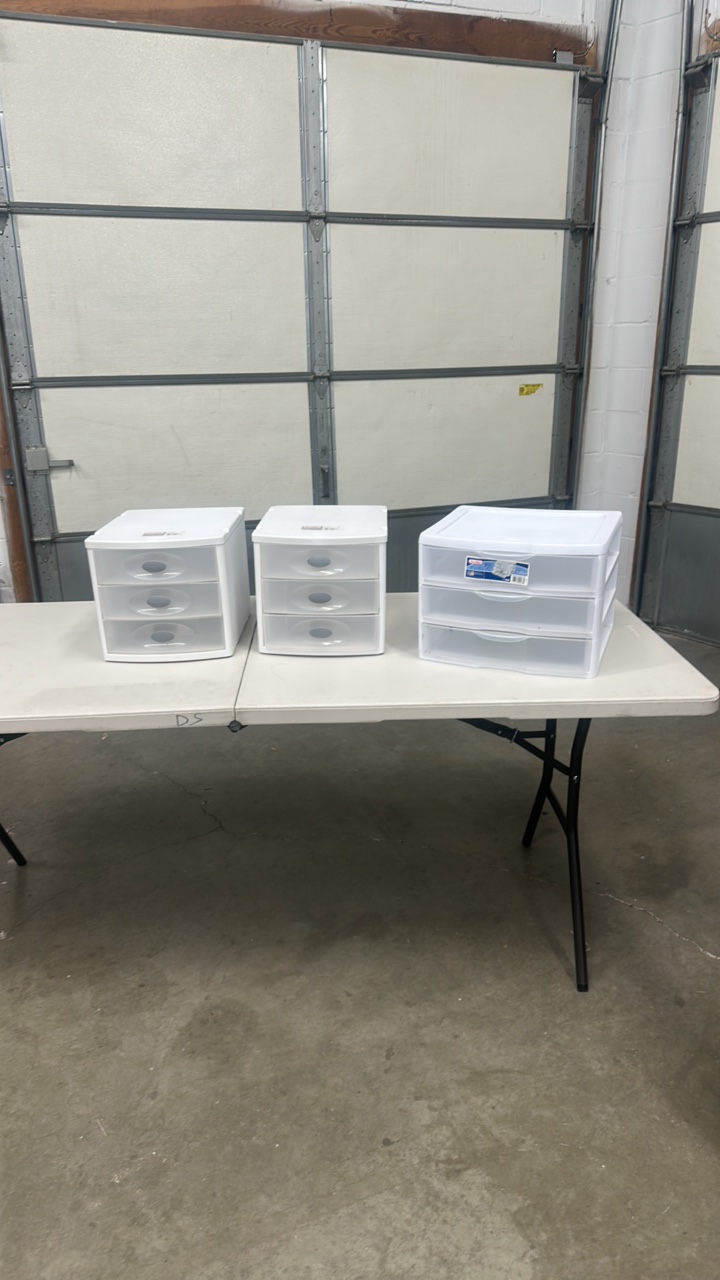 Sterilite 3 drawer containers lot of 3
