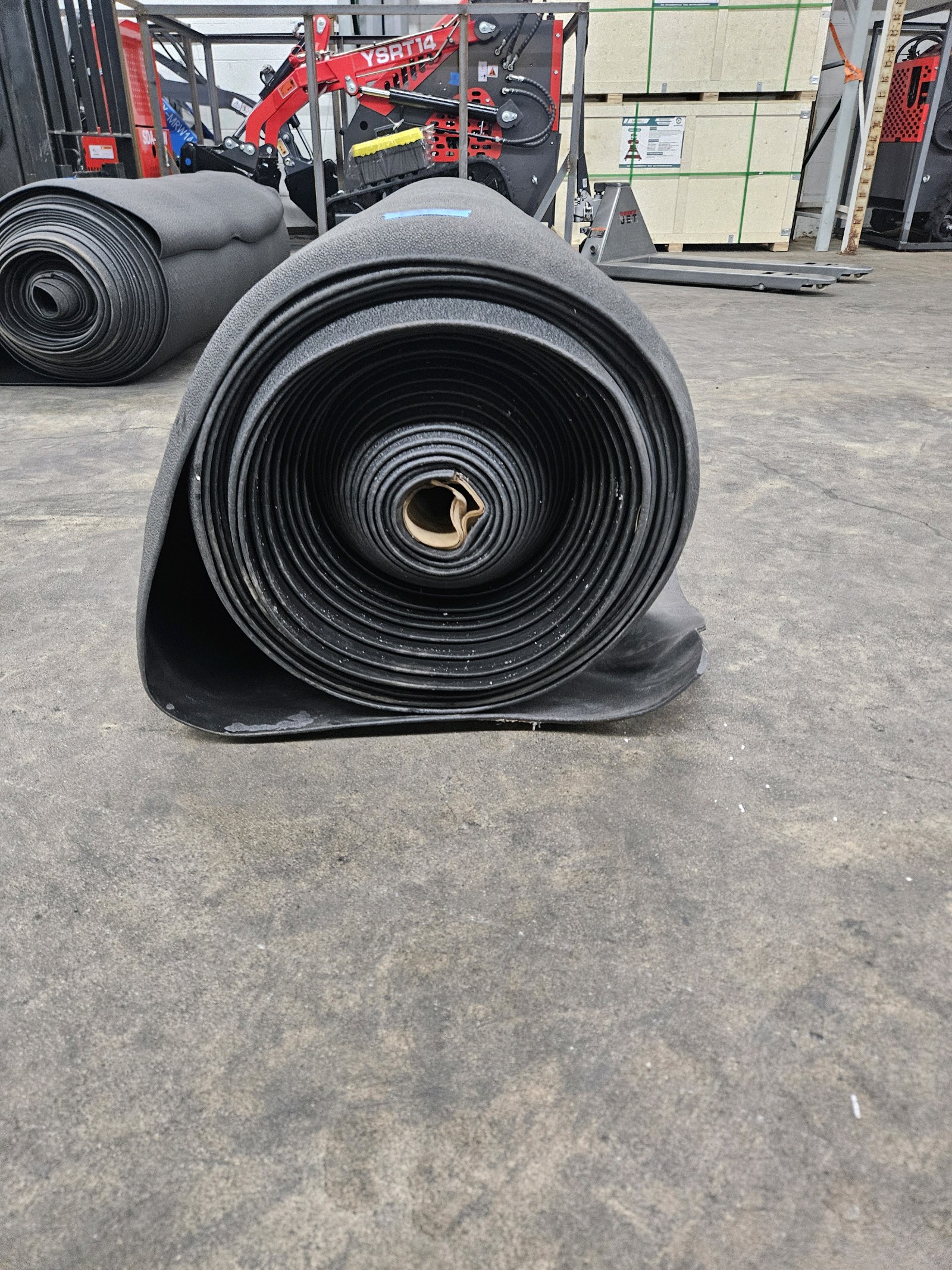 lot 27 image: Rubber Padded Flooring