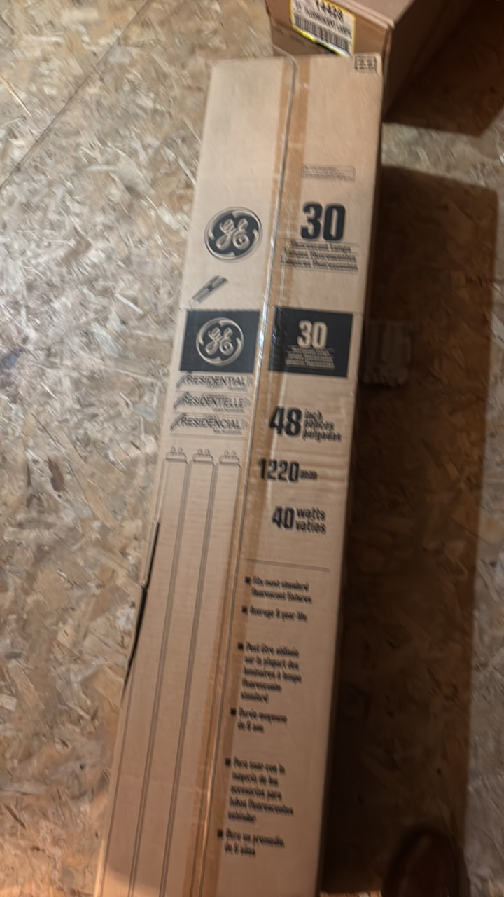 lot 119 image: Full Case of General Electric Fluorescent Bulbs, 30 Bulbs in Box, F40T12, 3150 Lumens, 40 Watts, 48 Inches Long, 4,100 Kelvin Light Temperature, 72 CRI