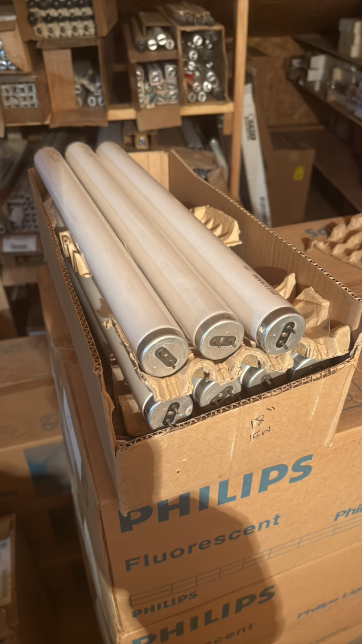 lot 170 image: Open Case of Sylvania Fluorescent Light Bulbs, 11 Bulbs in Box, F15T12WW Warm White, 15 Watts 18 Inches Long