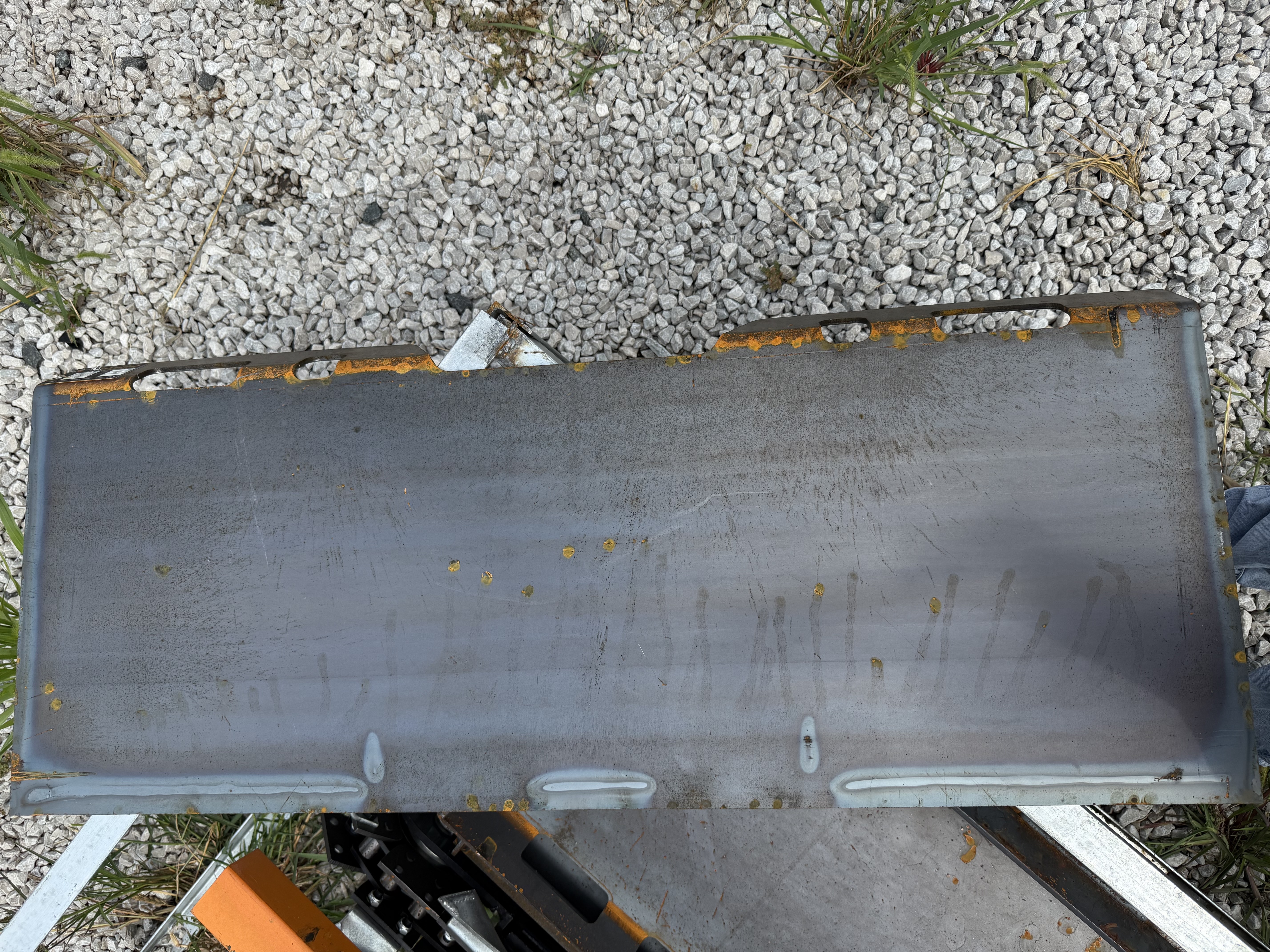 lot 136 image: YINTATECH 14 Universal Quick Attach Mount Plate