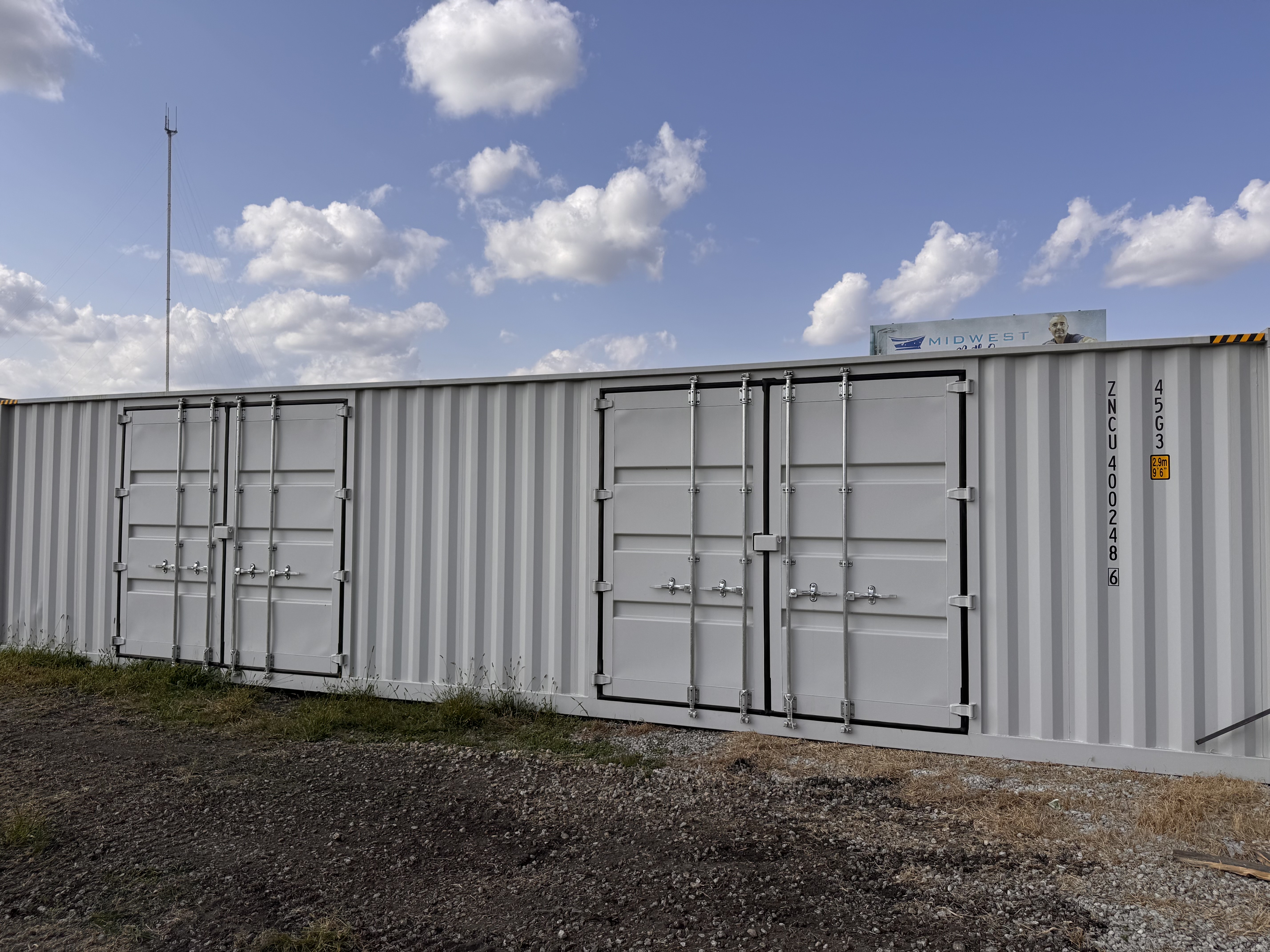 lot 171 image: 40 High Cube Multi-Door Container 2 Large Side Doors