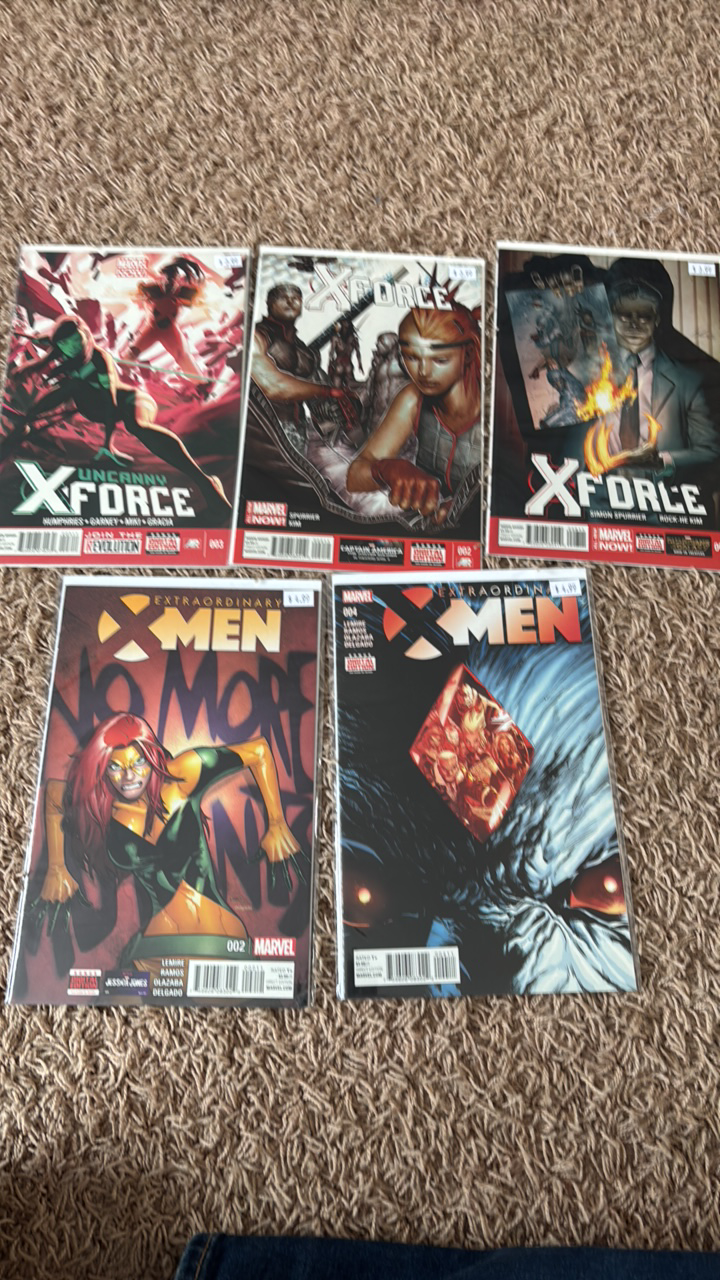 lot 131 image: X-Men and X-Force Comic Book Lot, 5 Comic Books