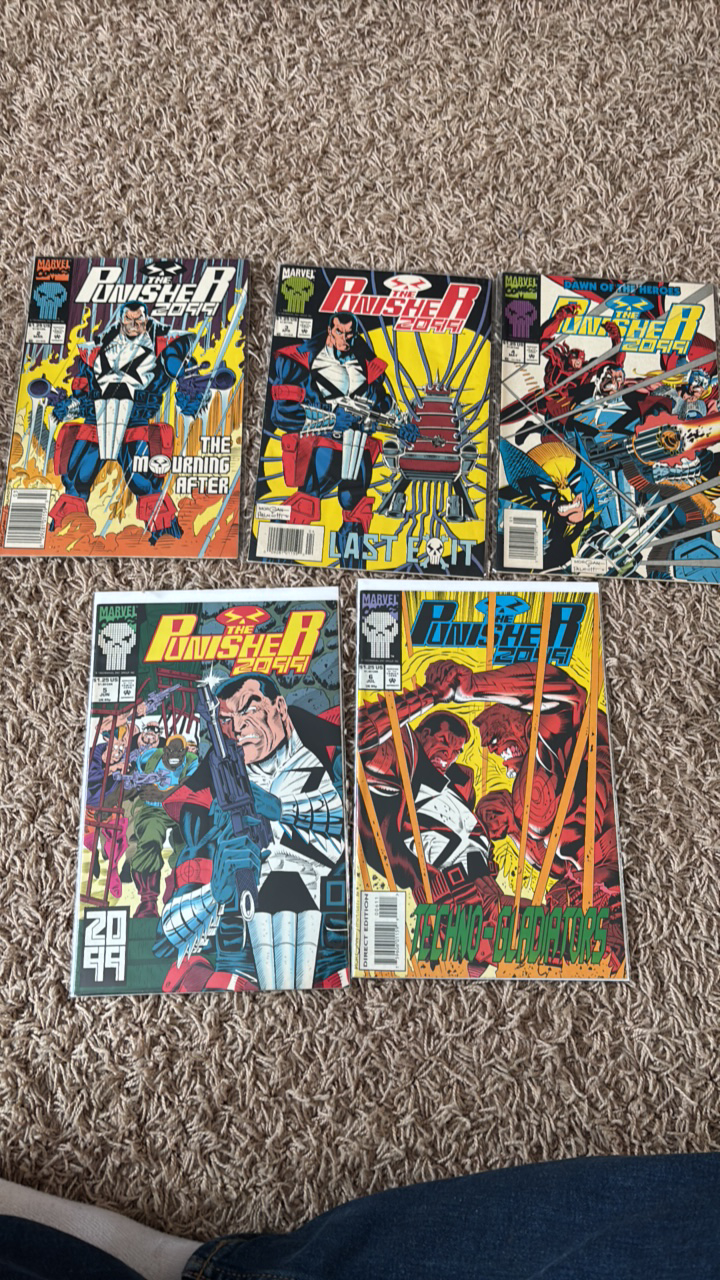 lot 136 image: Punisher 2098 Comic Book Lot, 5 Comic Books from Marvel