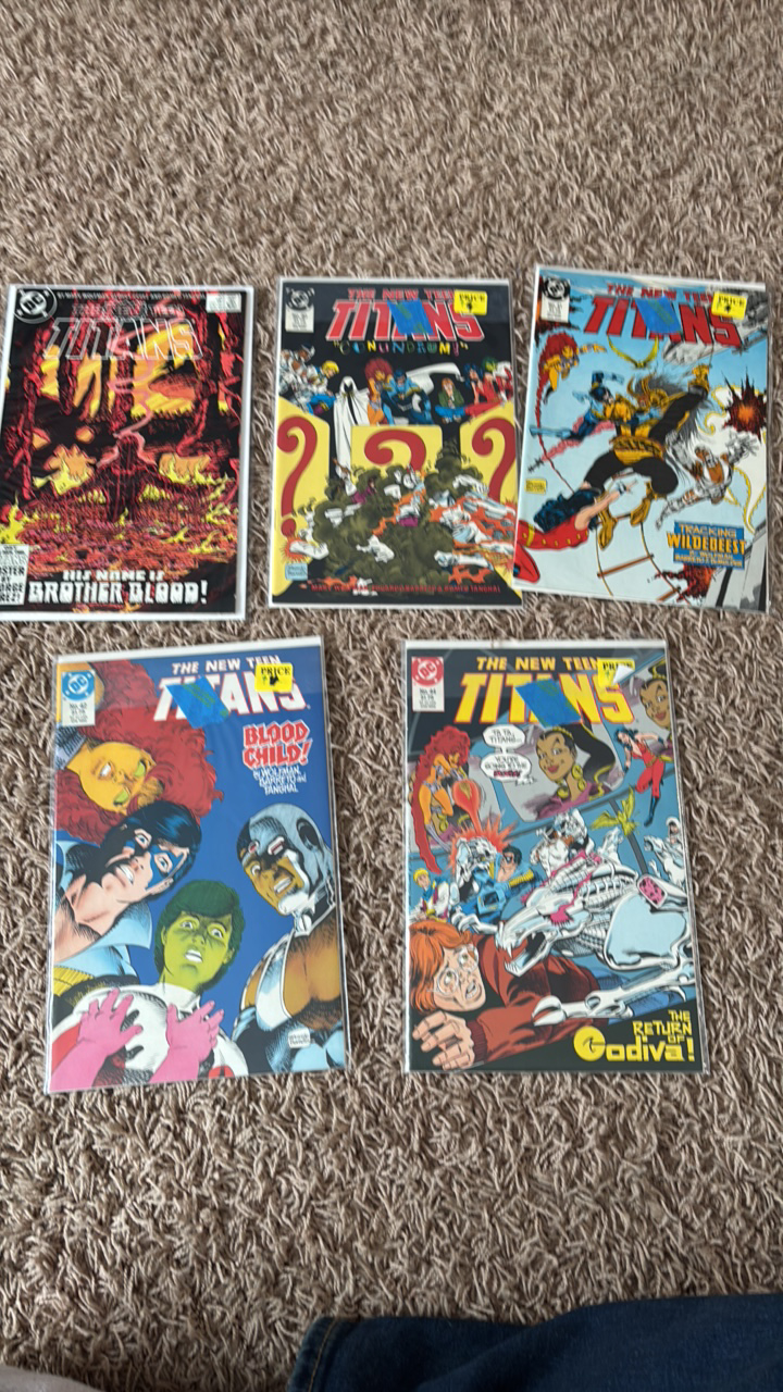 lot 139 image: Tales of the Teen Titans Vintage Comic Book Lot, 5 Comics in Lot, DC Comics