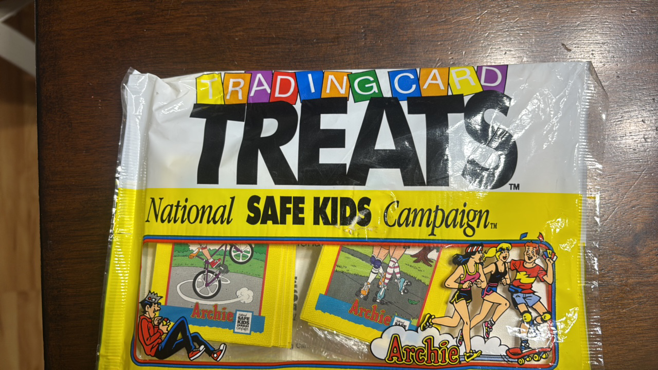 lot 303 image: Trading Card Treats Sealed Bag of 24 Packs of Cards Featuring Archie Comics Characters, RARE SEALED