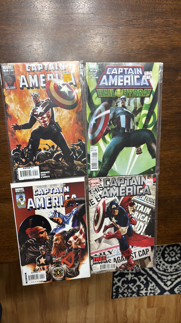 lot 389 image: Captain America Marvel Comic Book Lot, 4 Comics