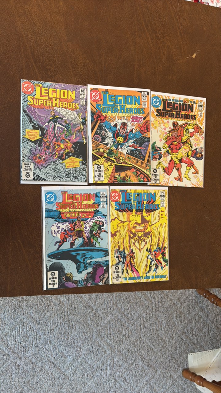 lot 407 image: Legion of Super Heroes Comic Book Lot, DC Comics Issues 284,285,286,287,288