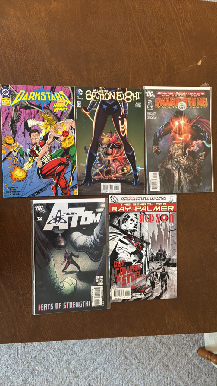 lot 441 image: DC Comic Books Lot, 5 Different Comics