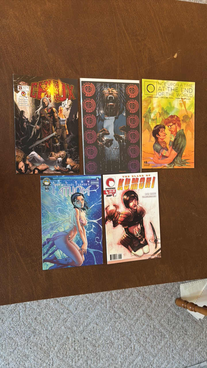 lot 449 image: Comic Book Lot, 5 Comics Assortment of Brands and Heroes