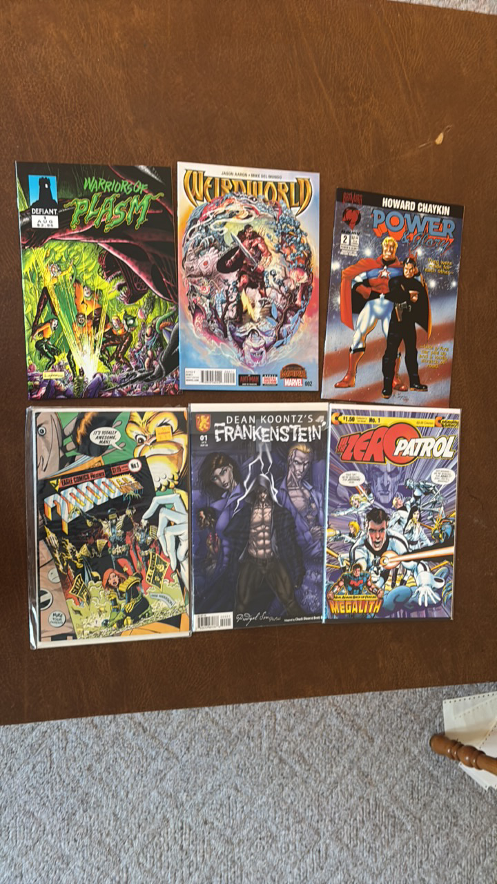 lot 455 image: Comic Book Lot, 6 Comics Assortment of Brands and Heroes