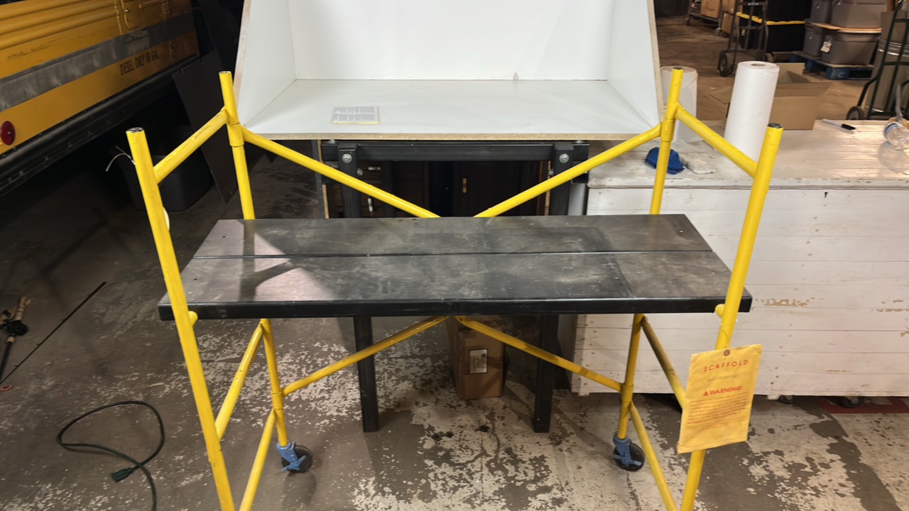 lot 10 image: Scaffolding