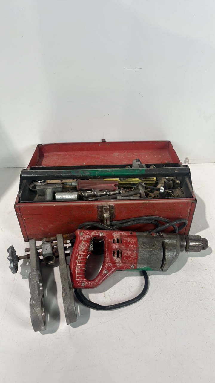 lot 117 image: Milwaukee Power Drill