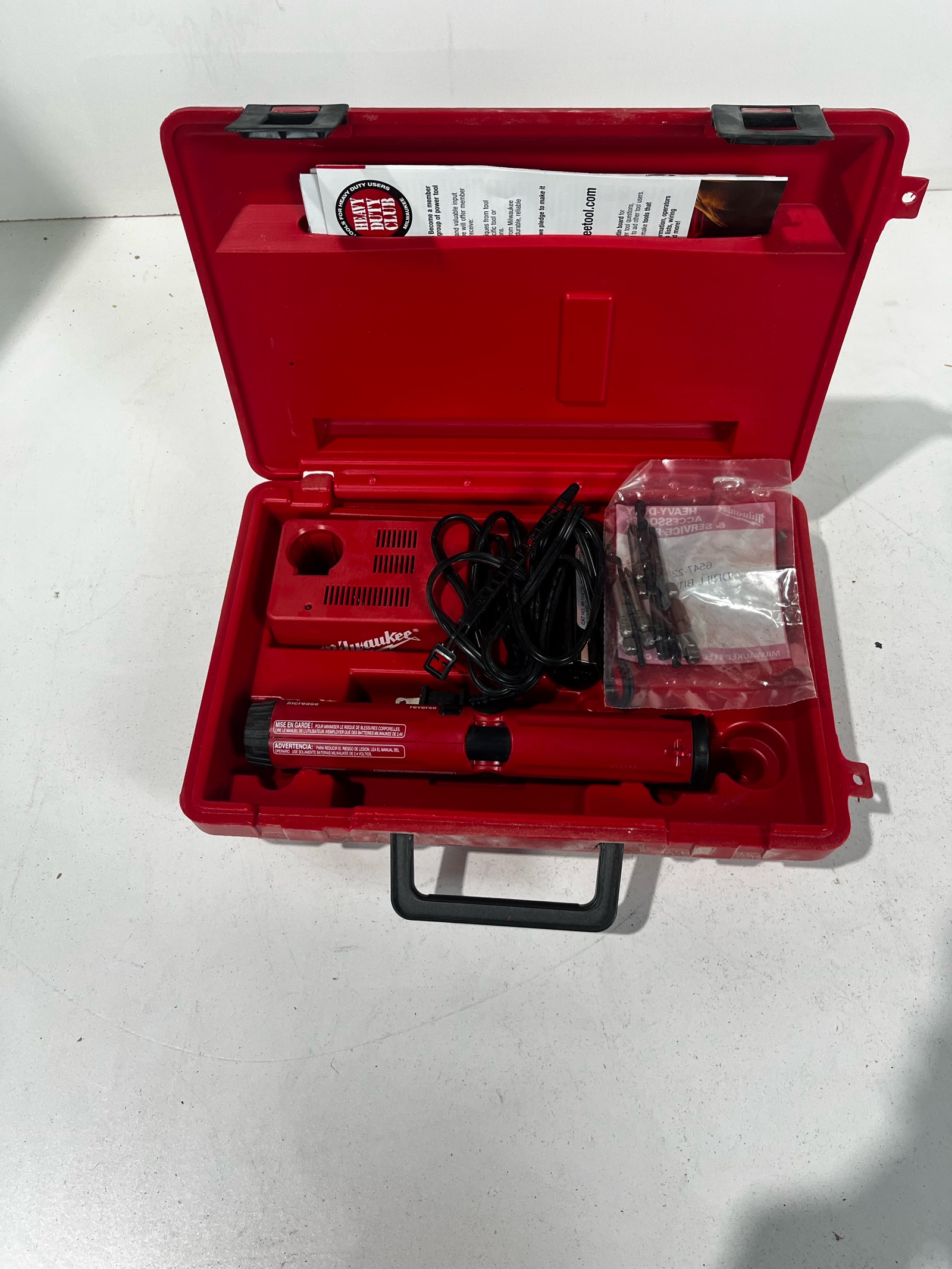 lot 122 image: Heavy Duty Milwaukee Cordless Screwdriver, Comes With Case, 2 Batteries And Charger
