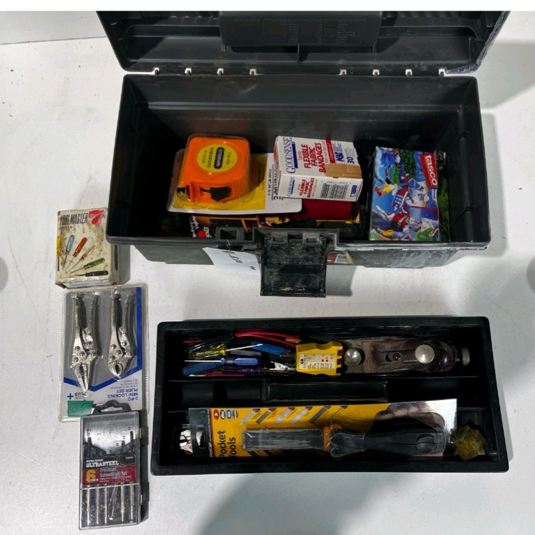 lot 128 image: Tool Box of Tools