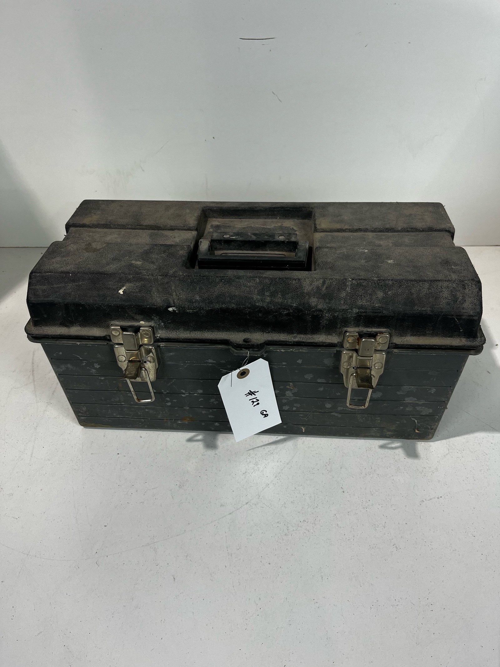 lot 129 image: Tool Box of Tools