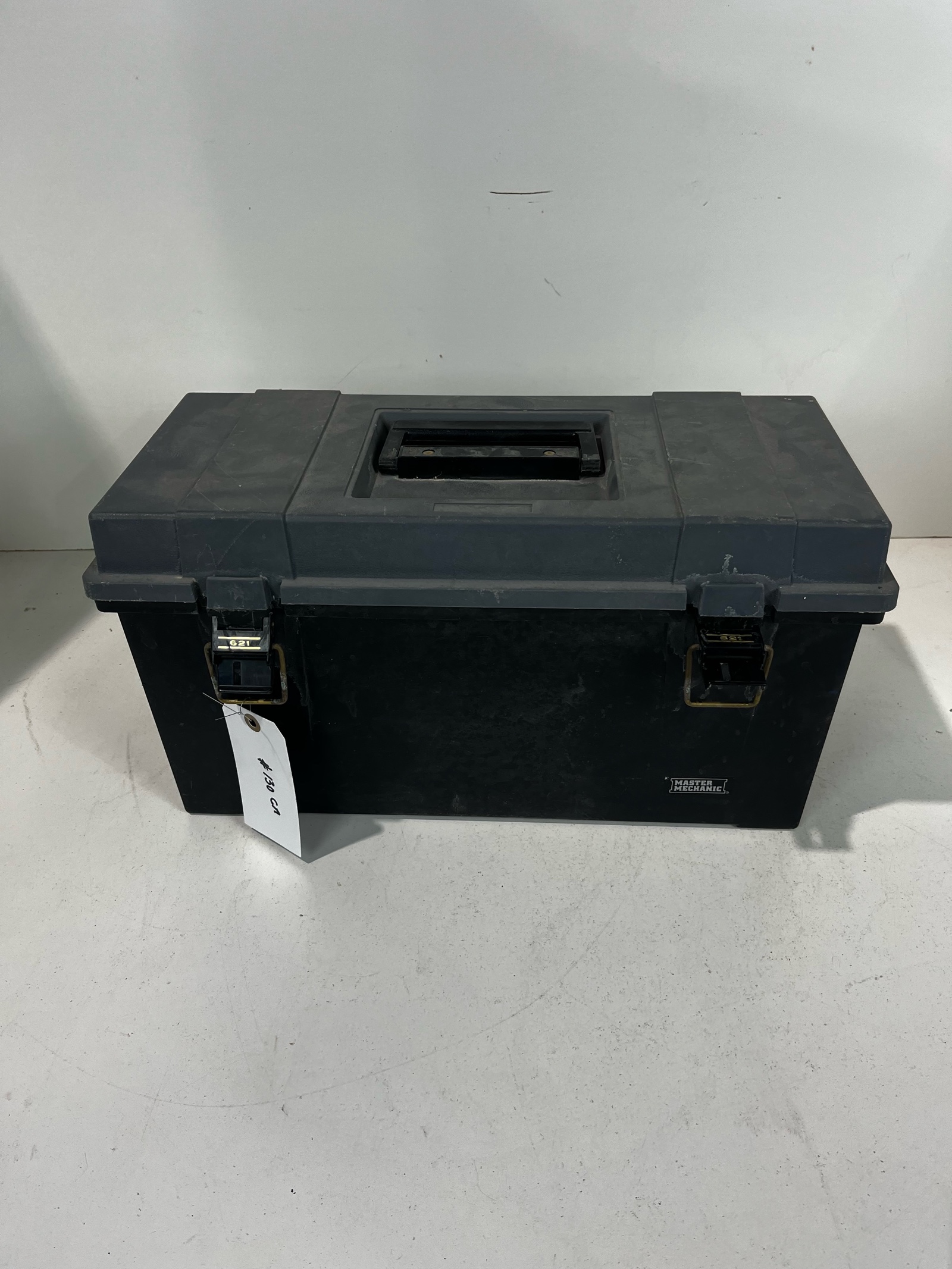 lot 130 image: Tool Box of Tools