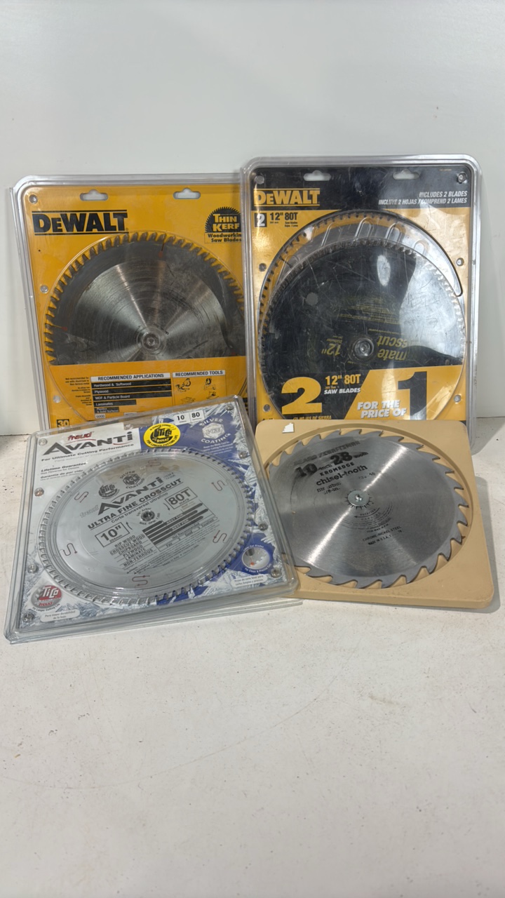 lot 153 image: Saw Blades