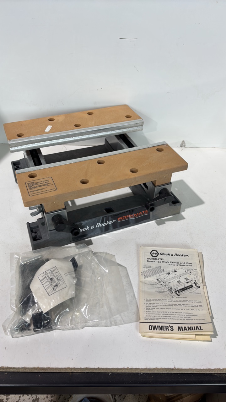 lot 199 image: Black &amp Decker Workmate Vise