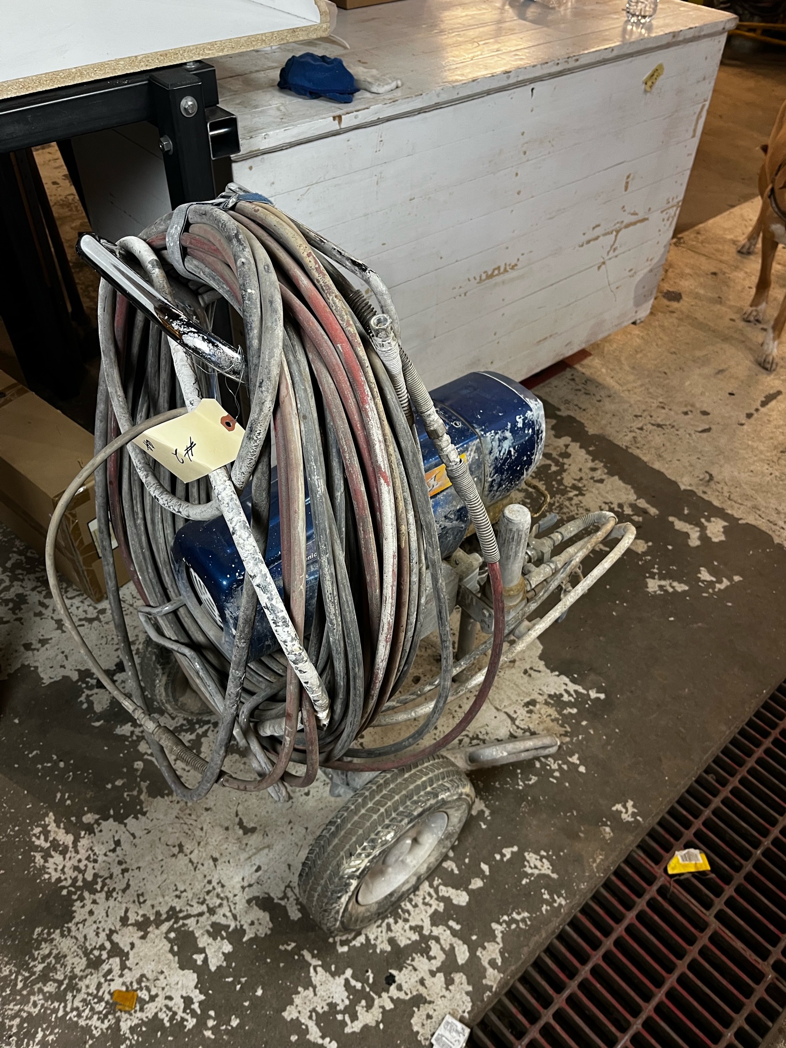 lot 2 image: Graco Paint Sprayer