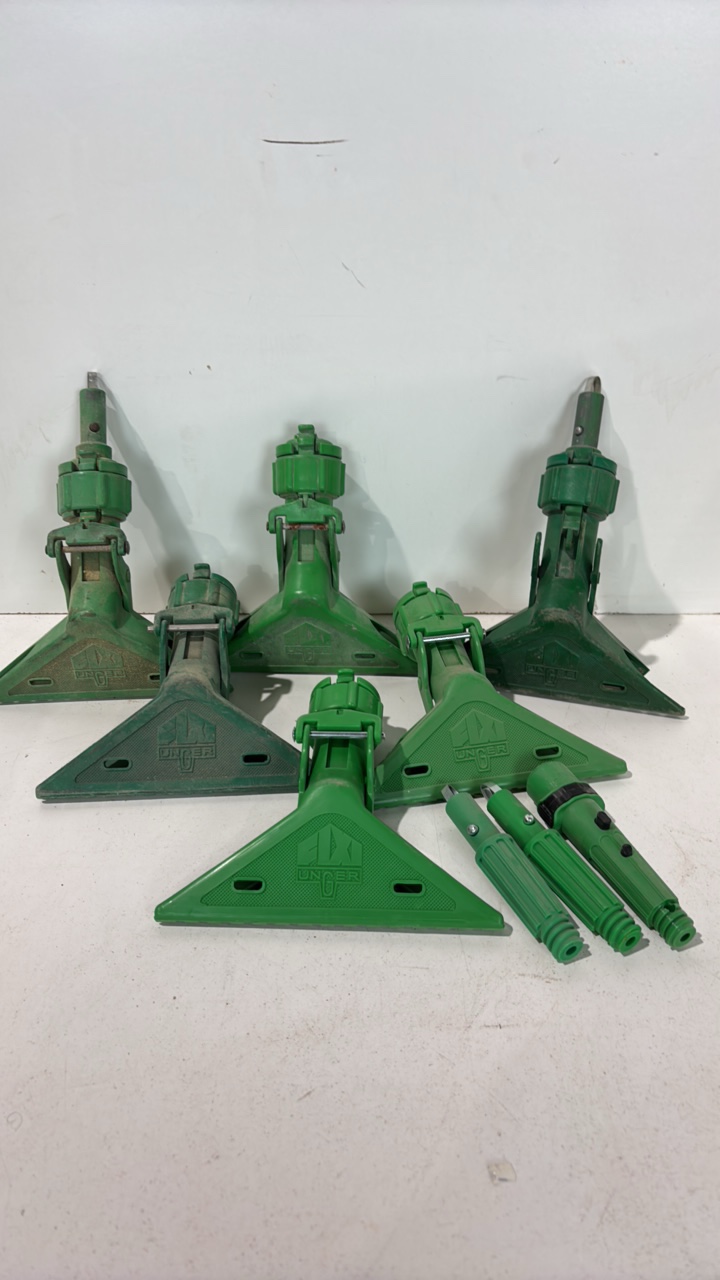 lot 204 image: Lot Of Unger Fixio Fixi-clamp Pole Attachments