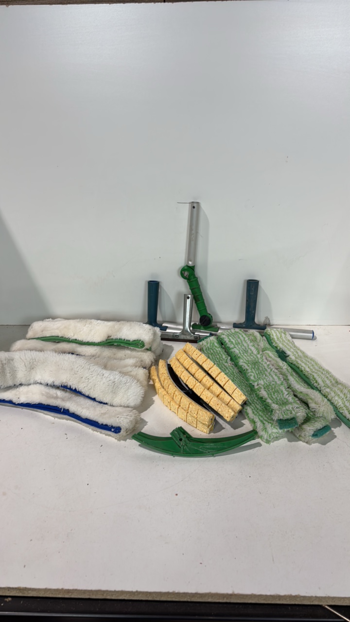 lot 205 image: Lot Of Window Washing Equipment