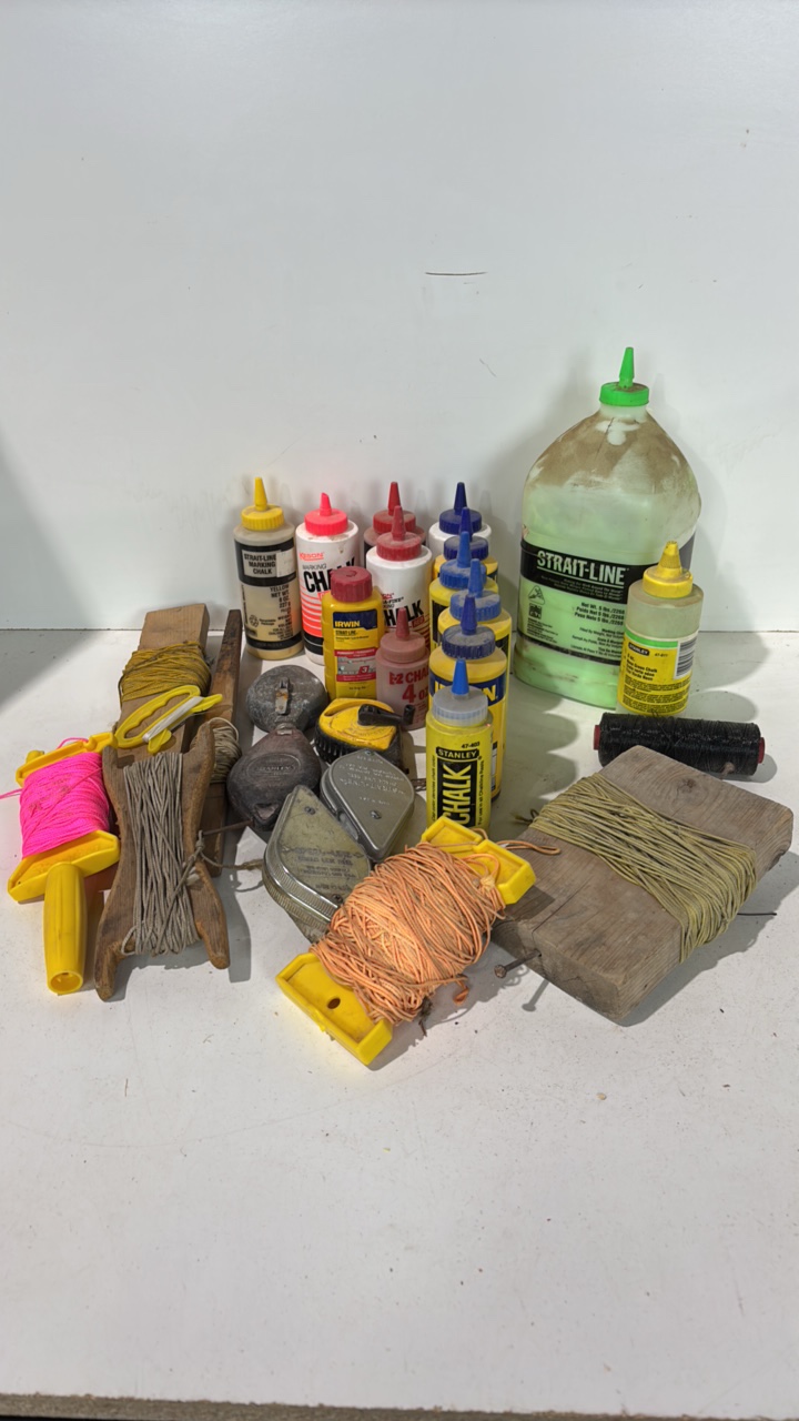 lot 207 image: Lot Of Chalk Line Equipment