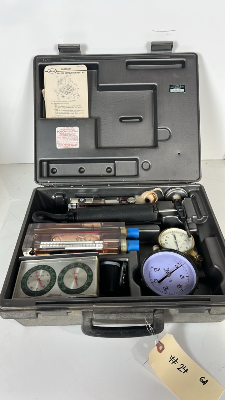 lot 24 image: Combustion Test Kit