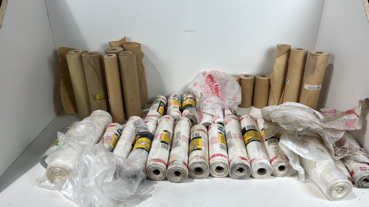 lot 252 image: Lot of Painters Plastic