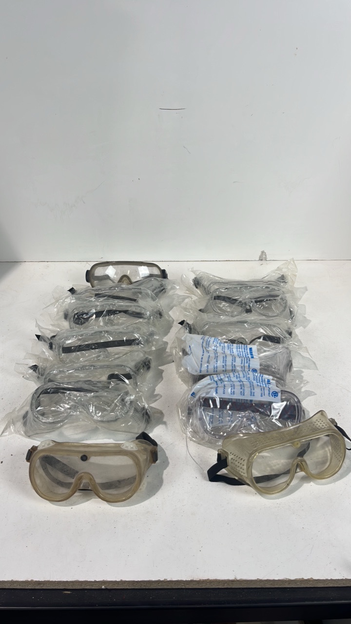 lot 257 image: Lot Of Safety Goggles