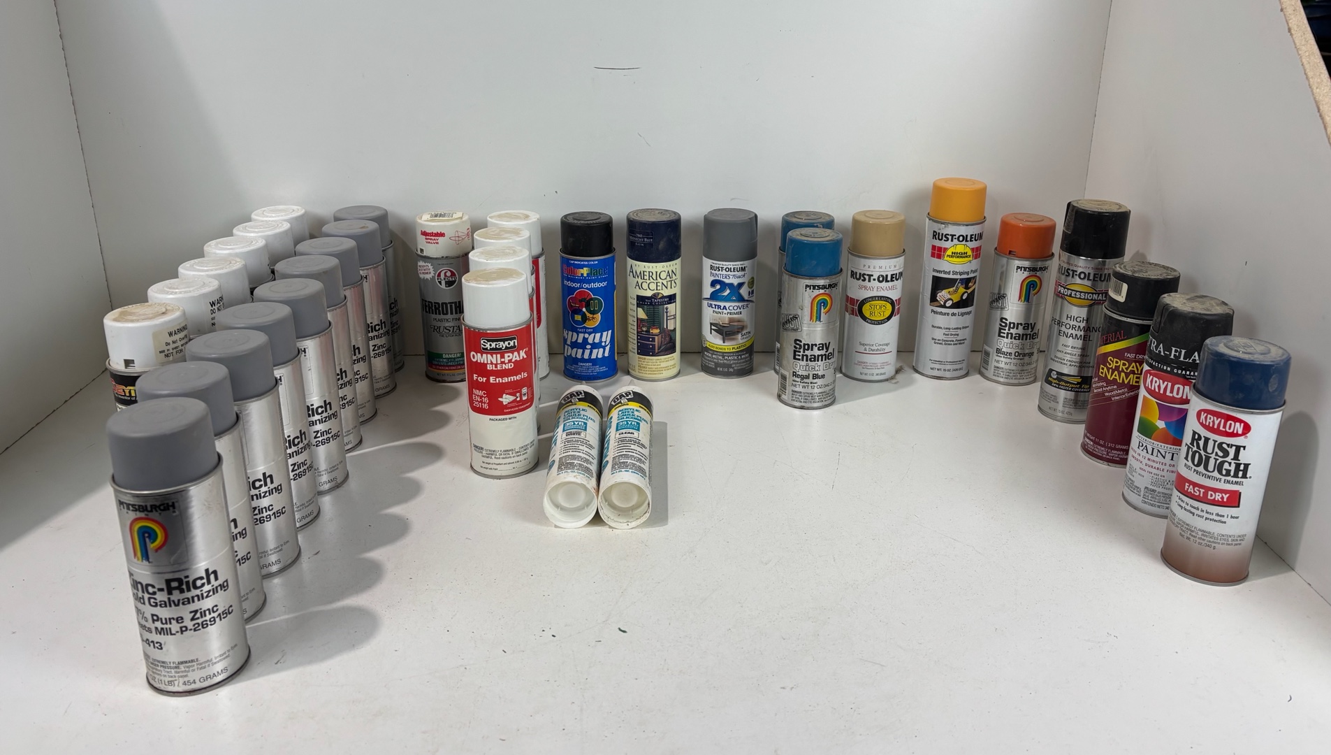 lot 291 image: Lot of spray paint, adhesive, solvent, etc.