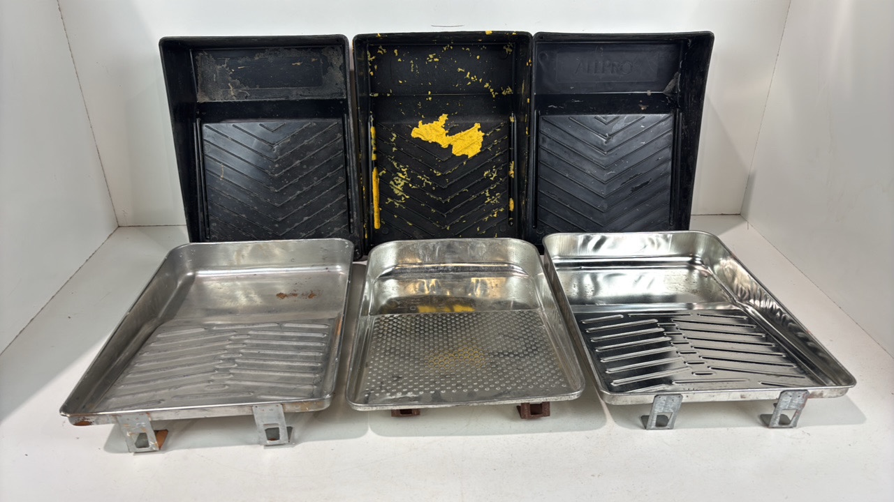 lot 293 image: lots of painting trays