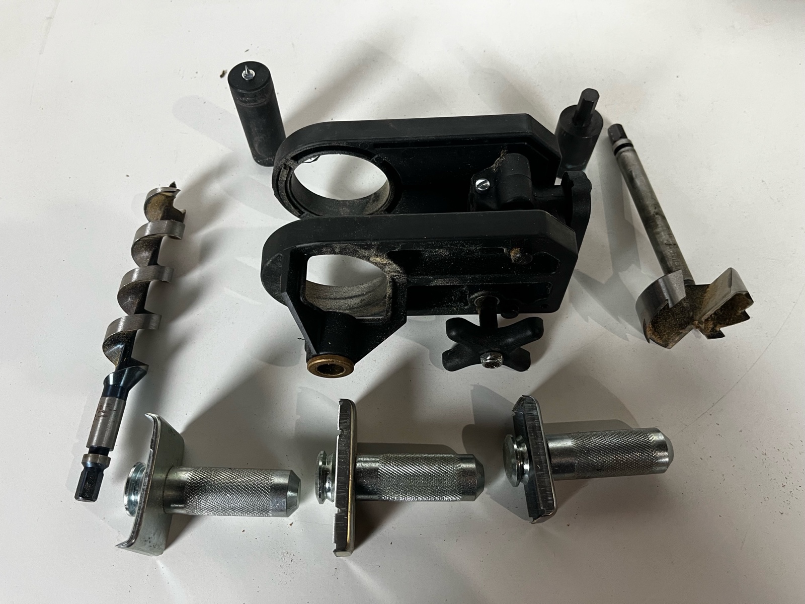 lot 30 image: Porter Cable Lock Boring Jig