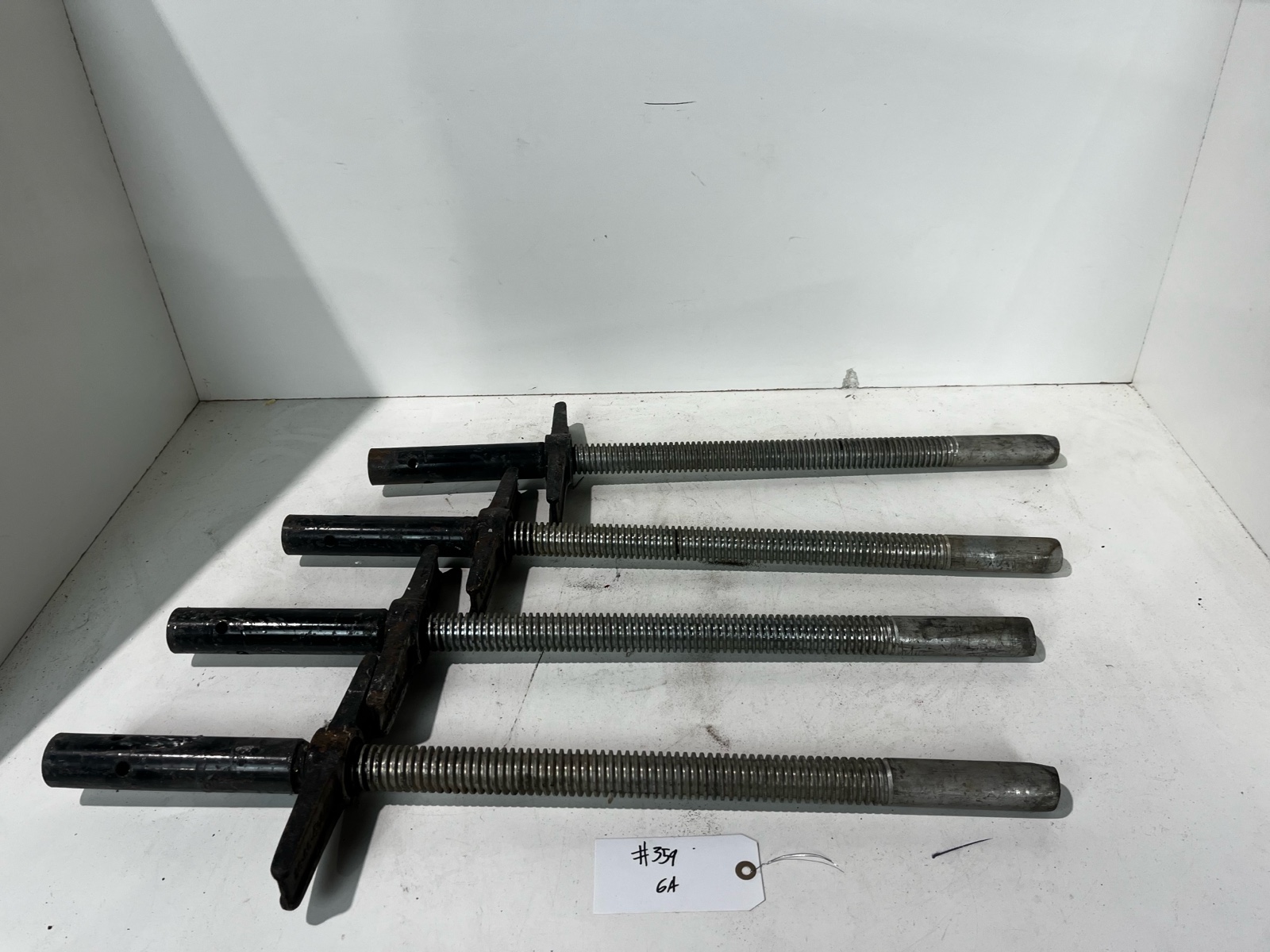 lot 359 image: Scaffold Jacks