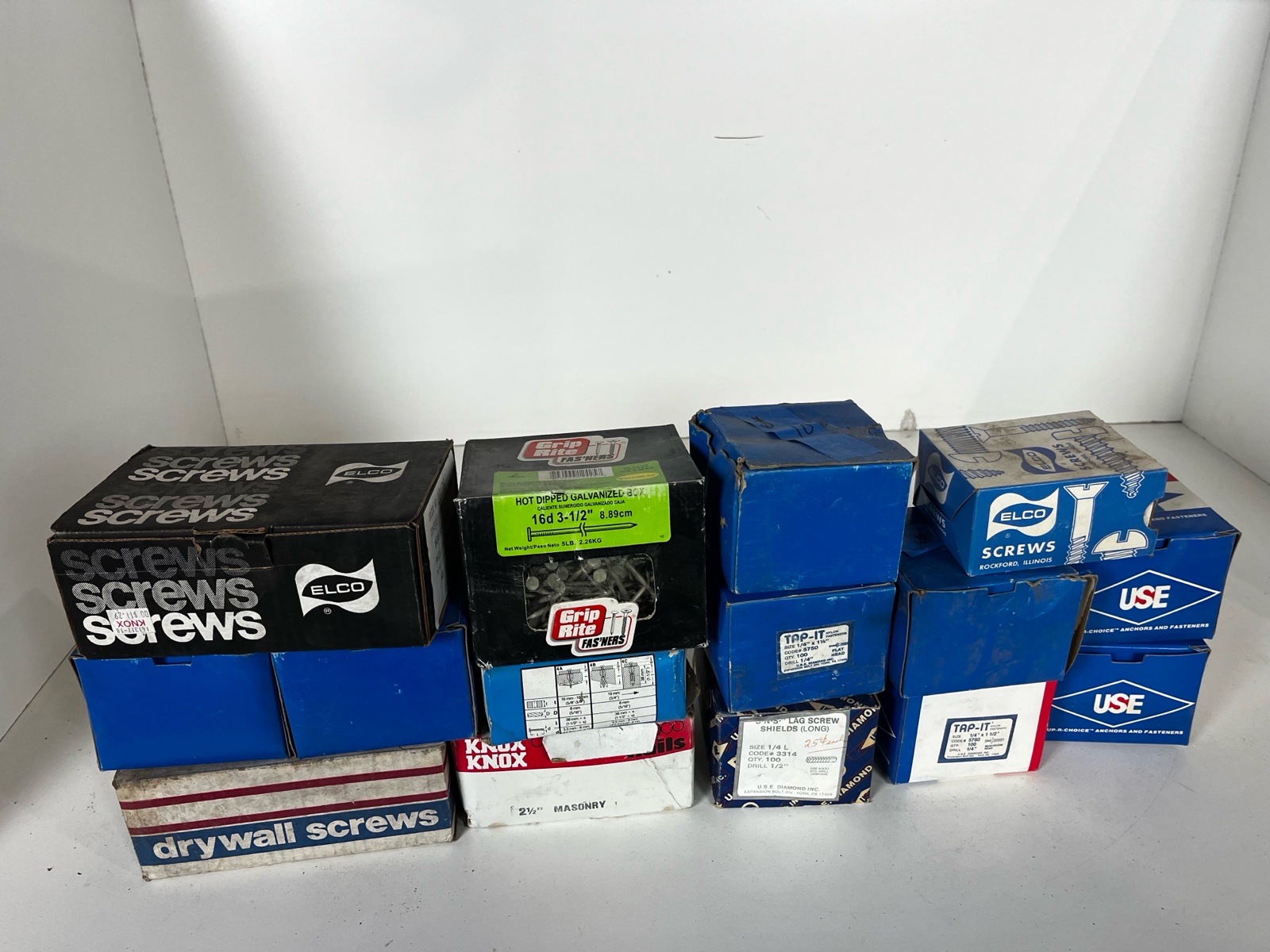 lot 43 image: Assorted Crate of Fasteners