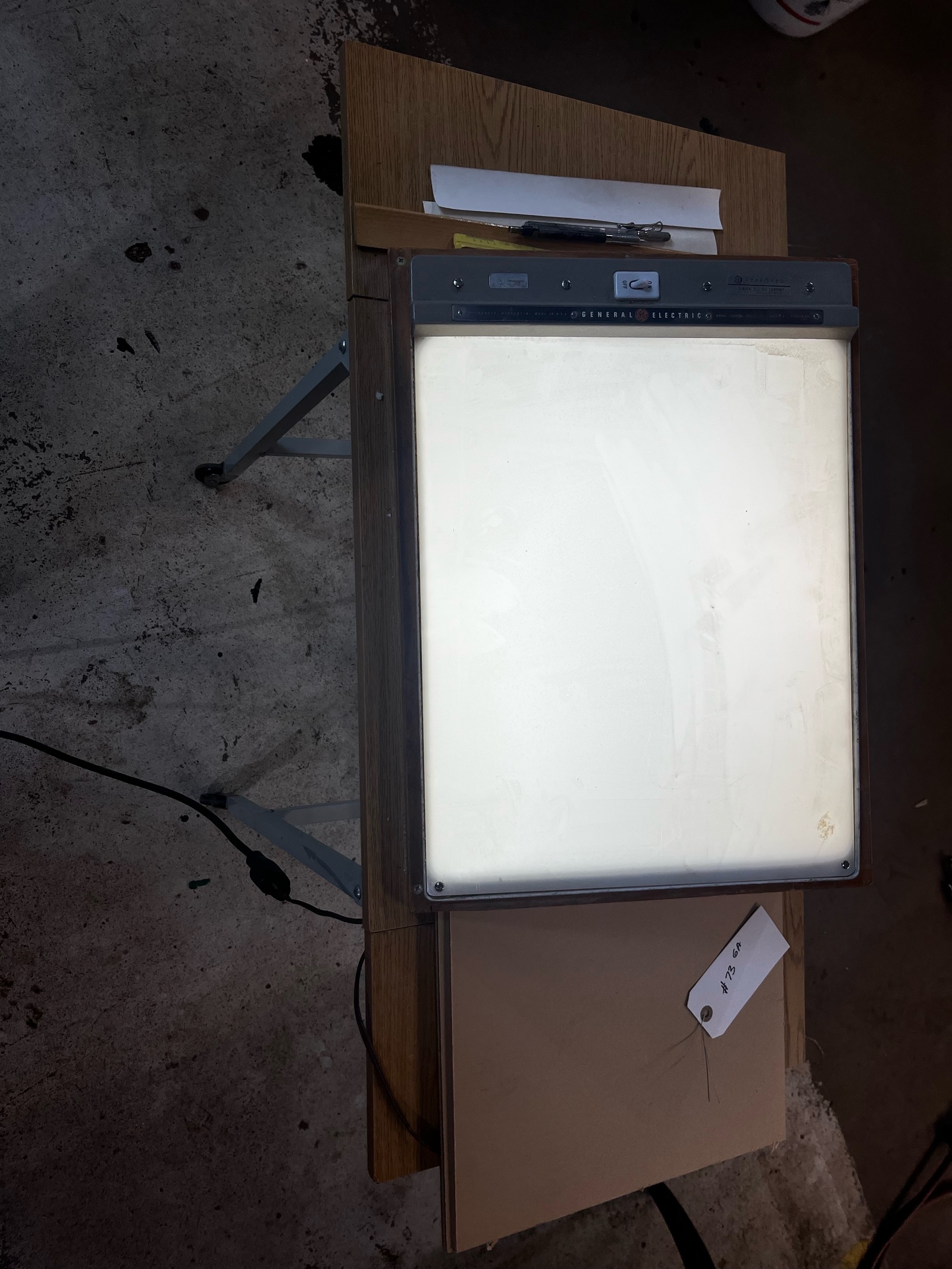 lot 73 image: Tracing Table