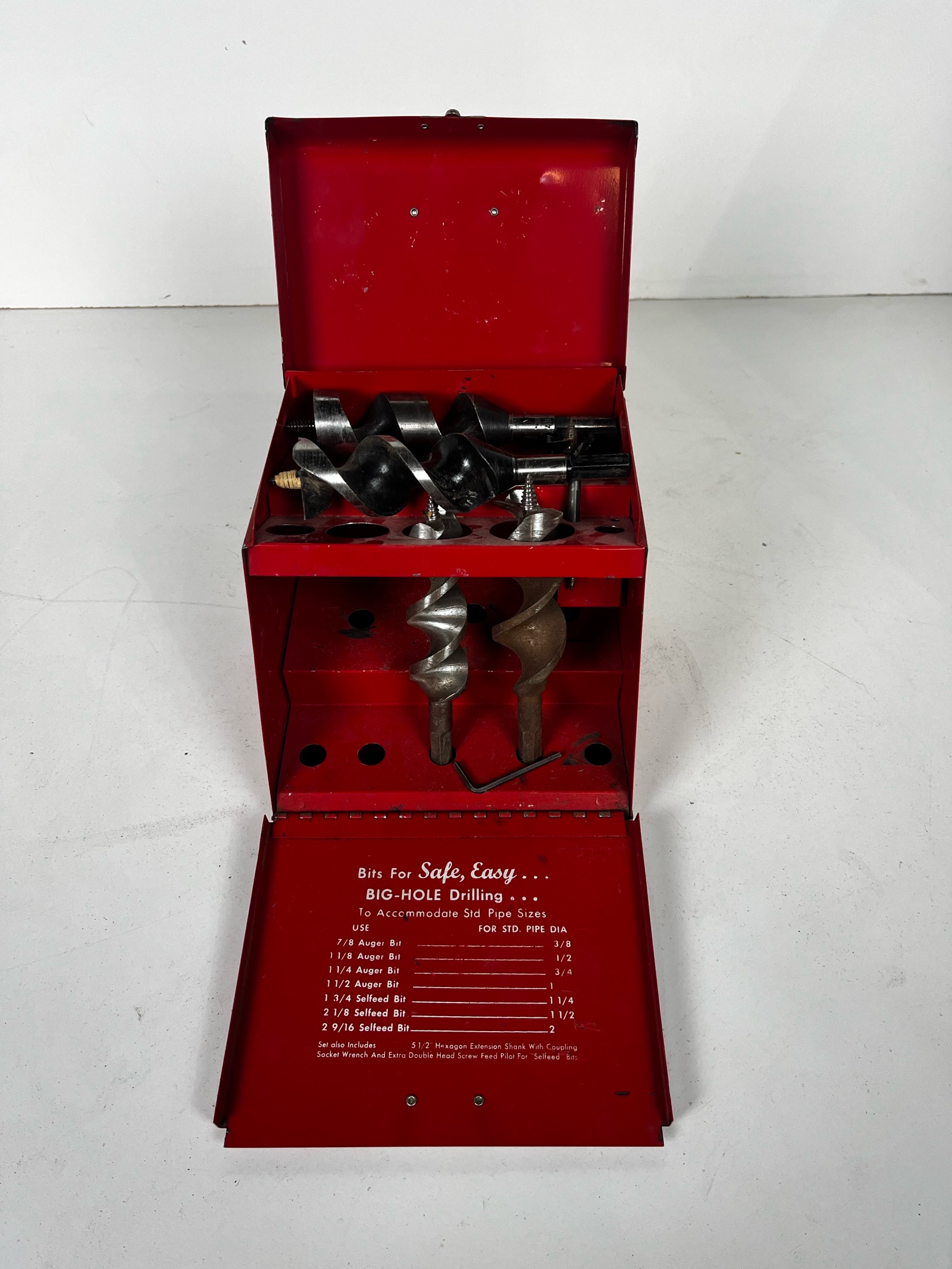 lot 84 image: Milwaukee Auger Bit Kit