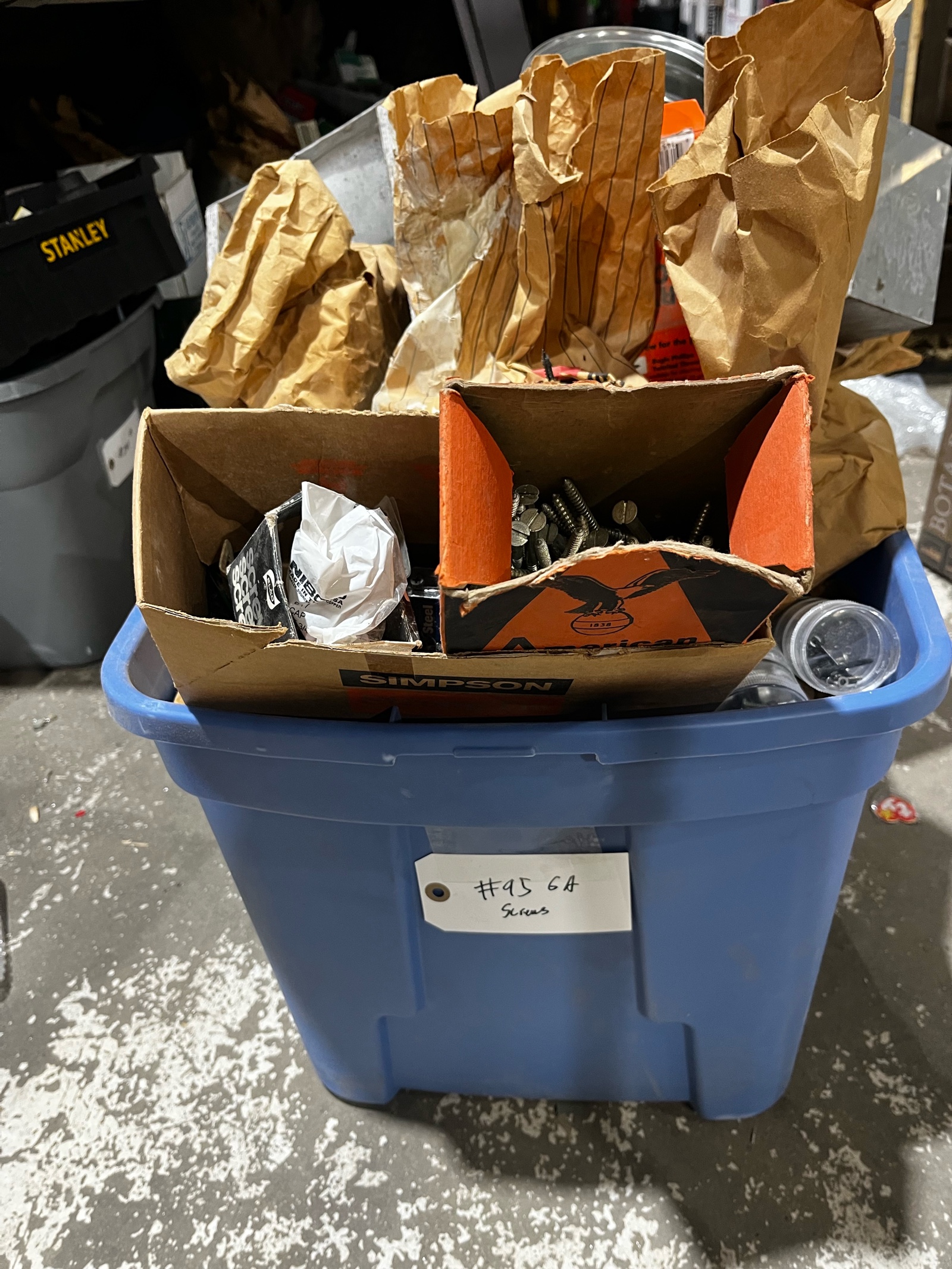 lot 95 image: Large Lot Of Screws, Of Various Types, Drywall, Decking, Framing, Metal Siding