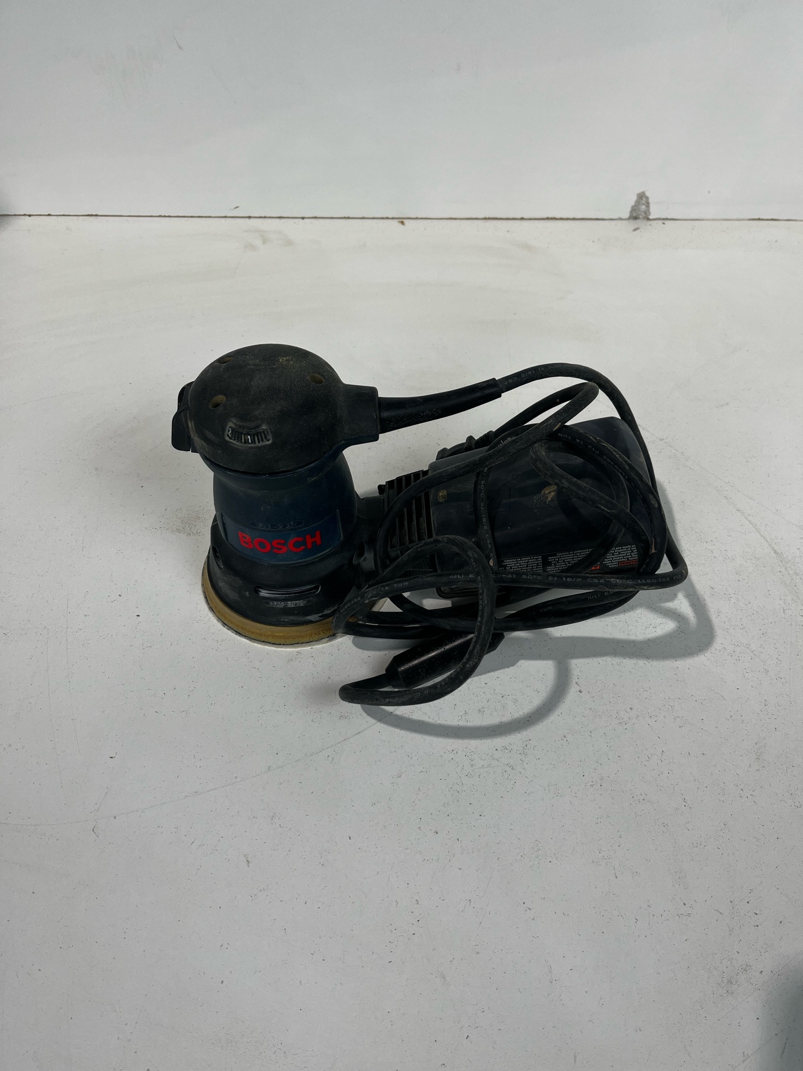 lot 99 image: Bosch Palm Sander