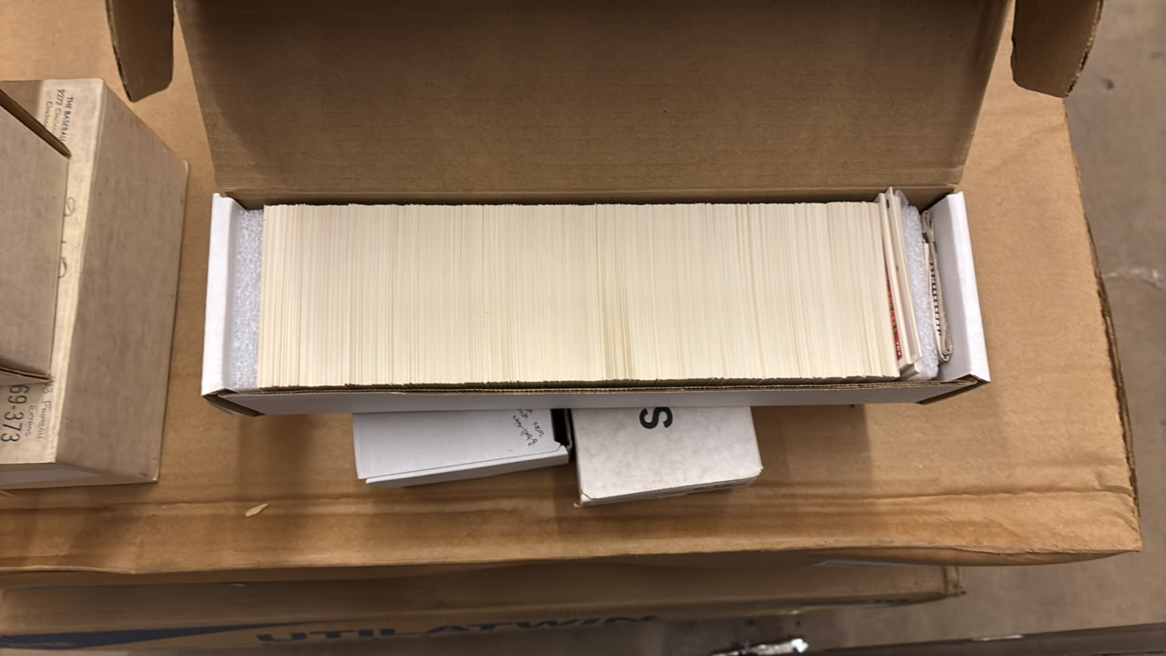 lot 128 image: 1994 Topps Baseball Card Set, Looks Like the Full Set is There, But We Havent Checked to Make Sure No Cards are Missing, Several Hundred Cards and Big Name Players