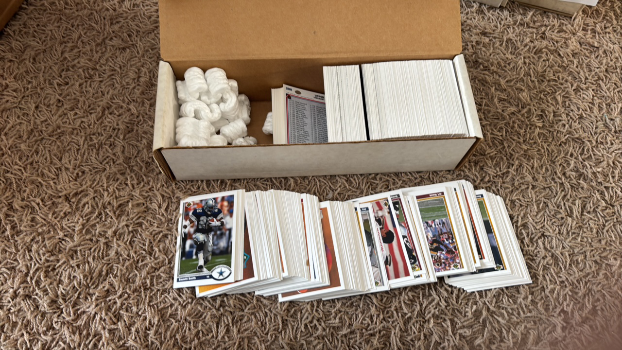 lot 191 image: 1991 Upper Deck NFL Football Cards
