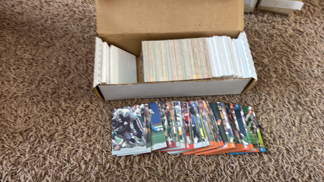 lot 193 image: 1993 Pro Set Football Cards