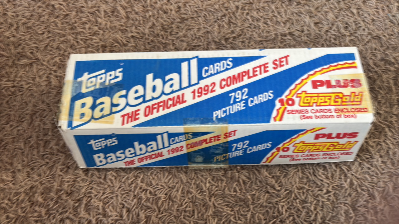 lot 198 image: 1992 Topps Baseball Card Set, May Not be Complete, We Havent Checked to Make Sure Every Card is Included