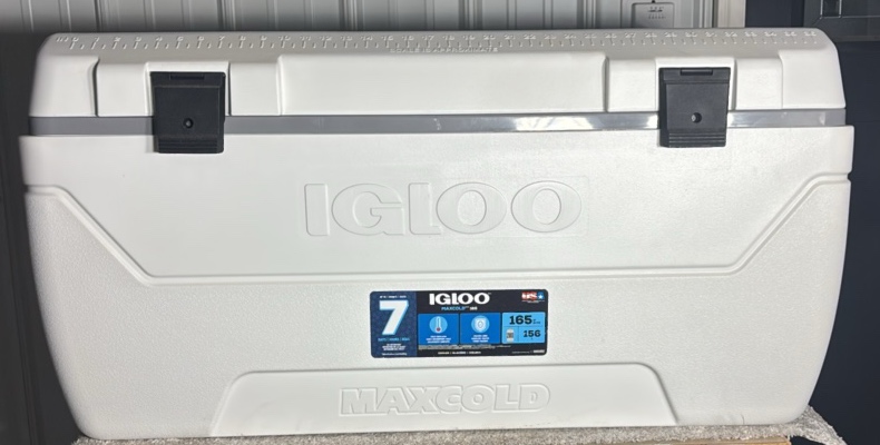 Igloo MaxCold 165 Quart Marine Cooler