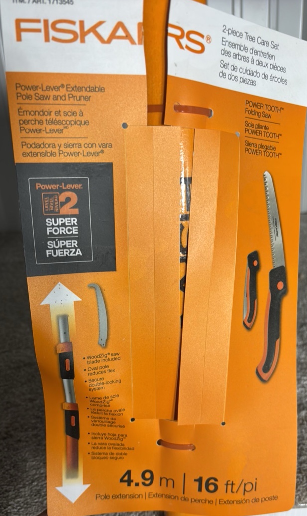 Fiskars Power-Lever Extendable Pole Saw & Pruner