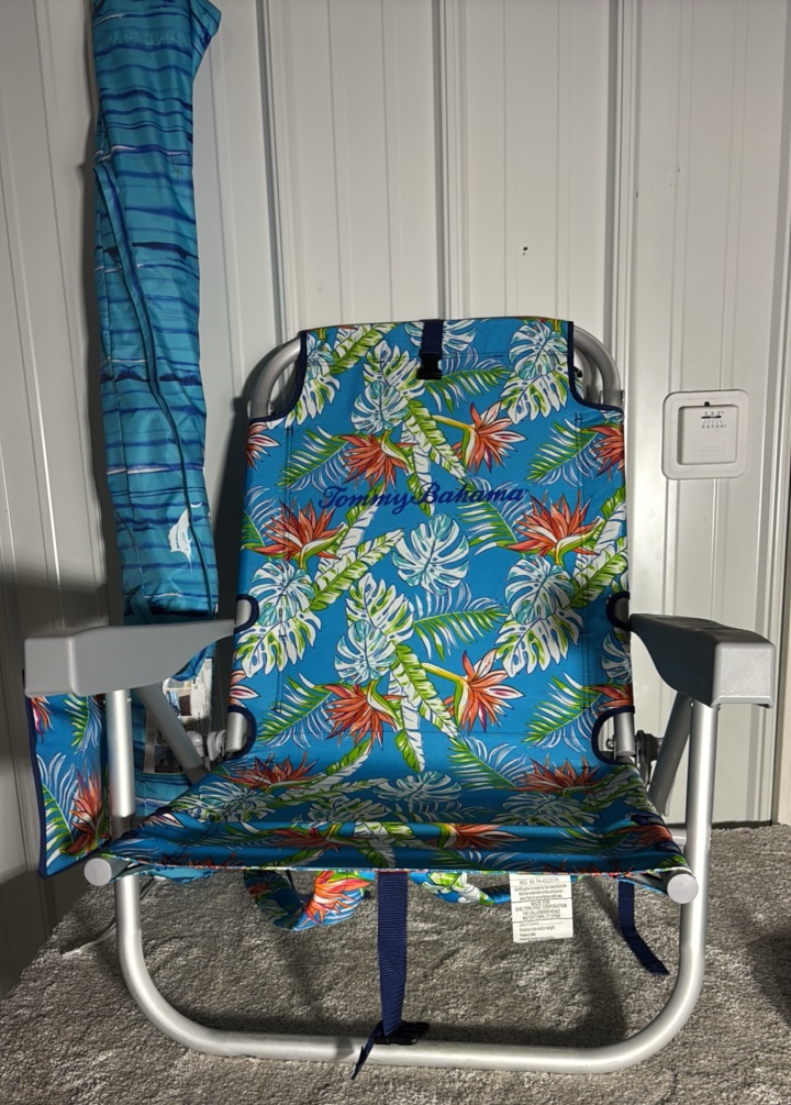 Tommy Bahama Backpack Beach Chair & Tommy Bahama 7.5ft Beach Umbrella