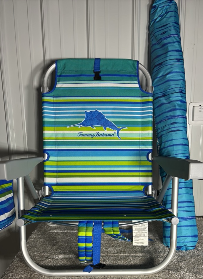 Tommy Bahama Backpack Beach Chair & Tommy Bahama 7.5ft Beach Umbrella