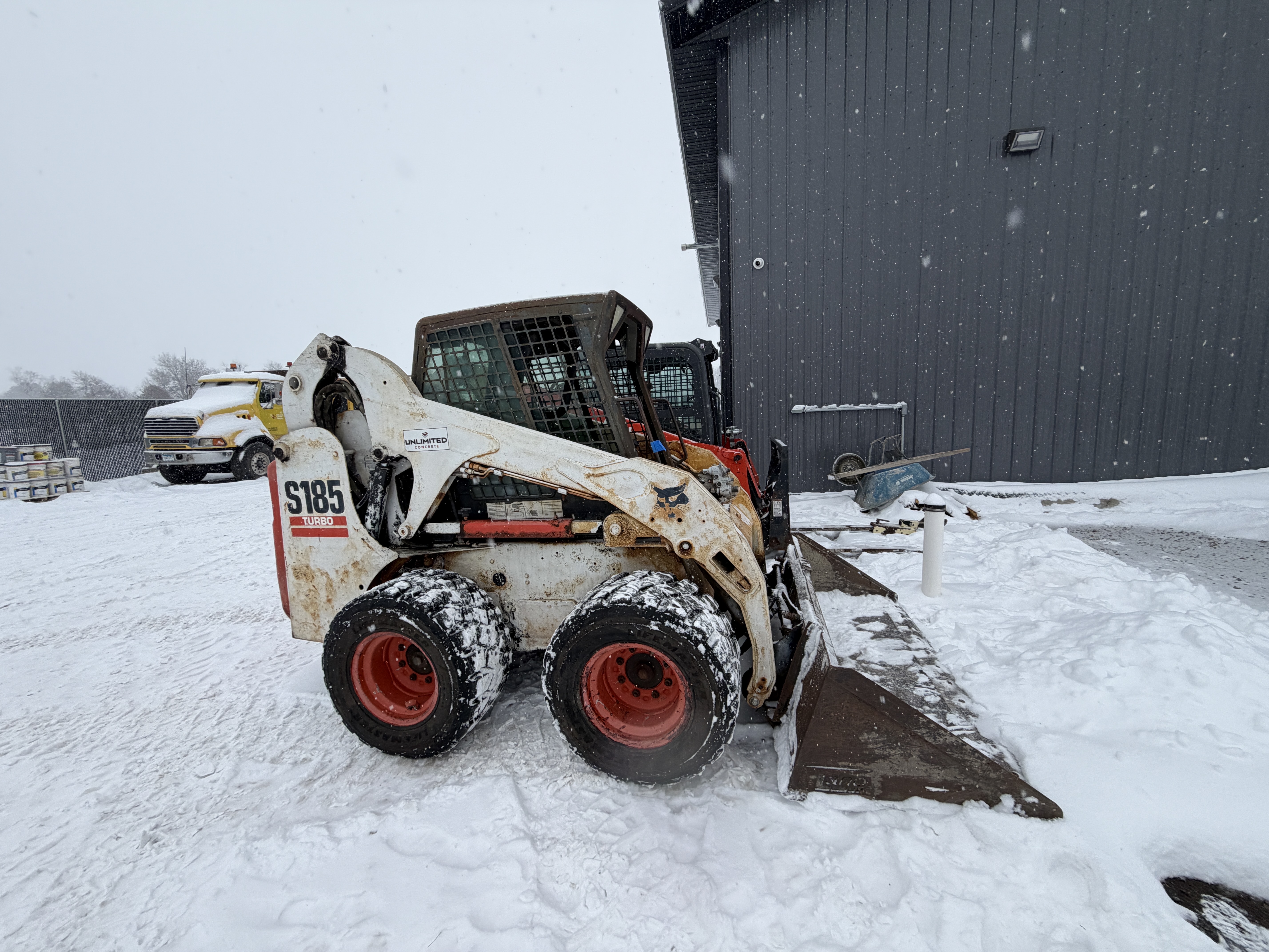 BobCAT S185 Skid-steer Loader