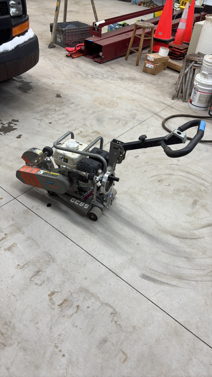 lot 25 image: Norton  GC55 early entry walk-behind saw