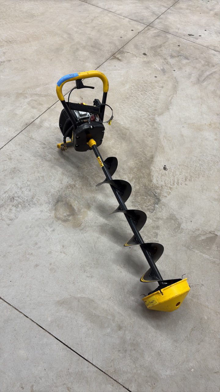 lot 26 image: Jiffy Ice Auger